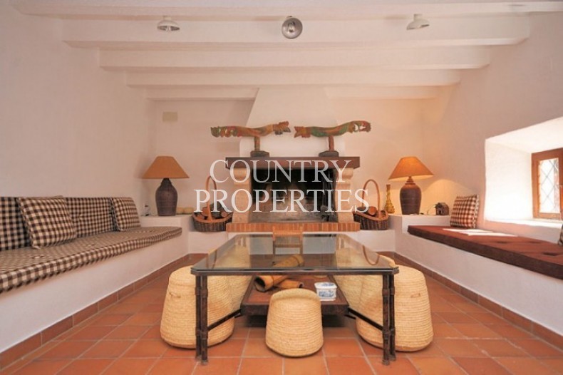 Property for Sale in Orient, Estate With Manor House For Sale In  Orient, Mallorca, Spain