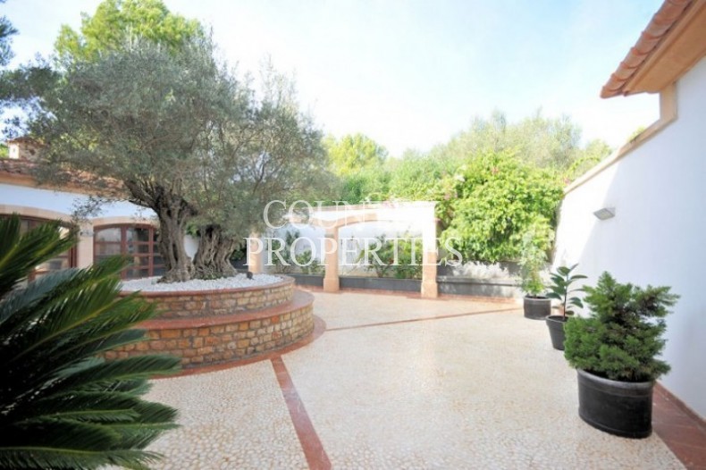 Property for Sale in Felanitx, Large Country House  For Sale In Felanitx, Mallorca, Spain